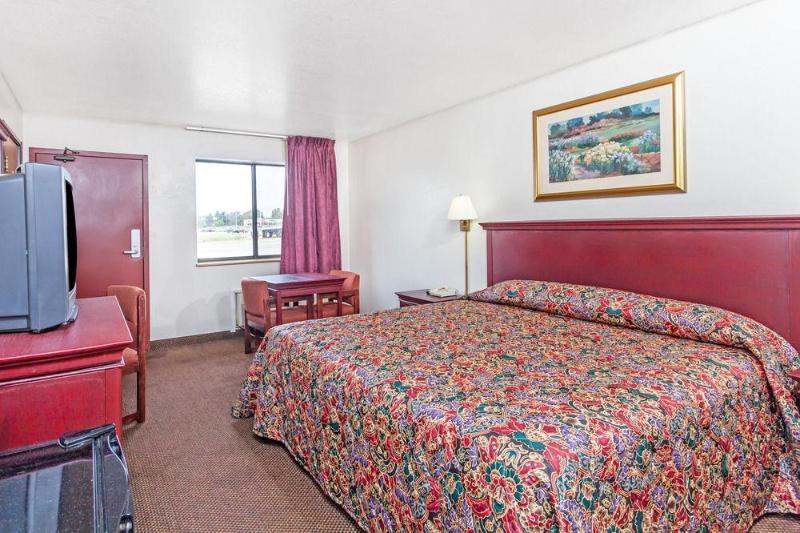 Super 8 Morristown East Downtown Hotel Buitenkant foto