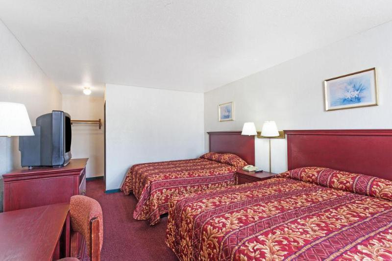 Super 8 Morristown East Downtown Hotel Buitenkant foto