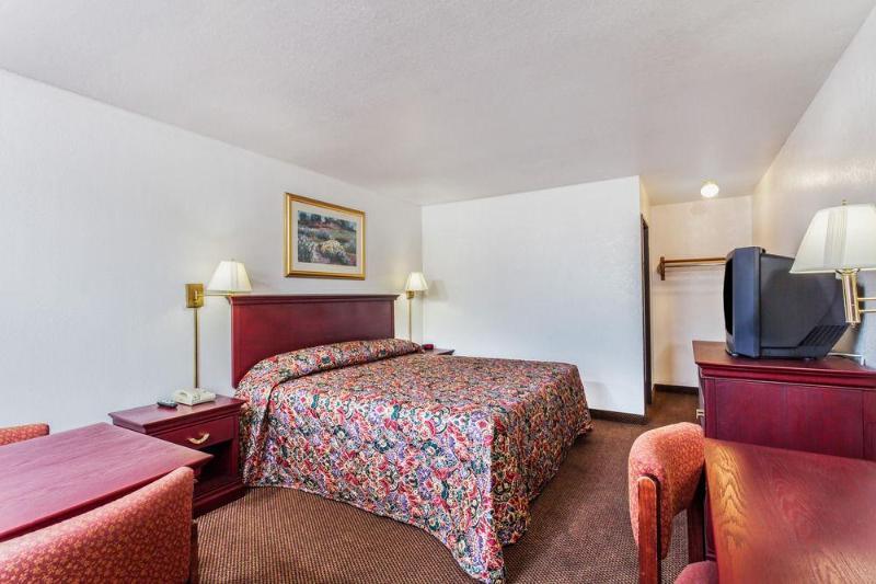 Super 8 Morristown East Downtown Hotel Buitenkant foto